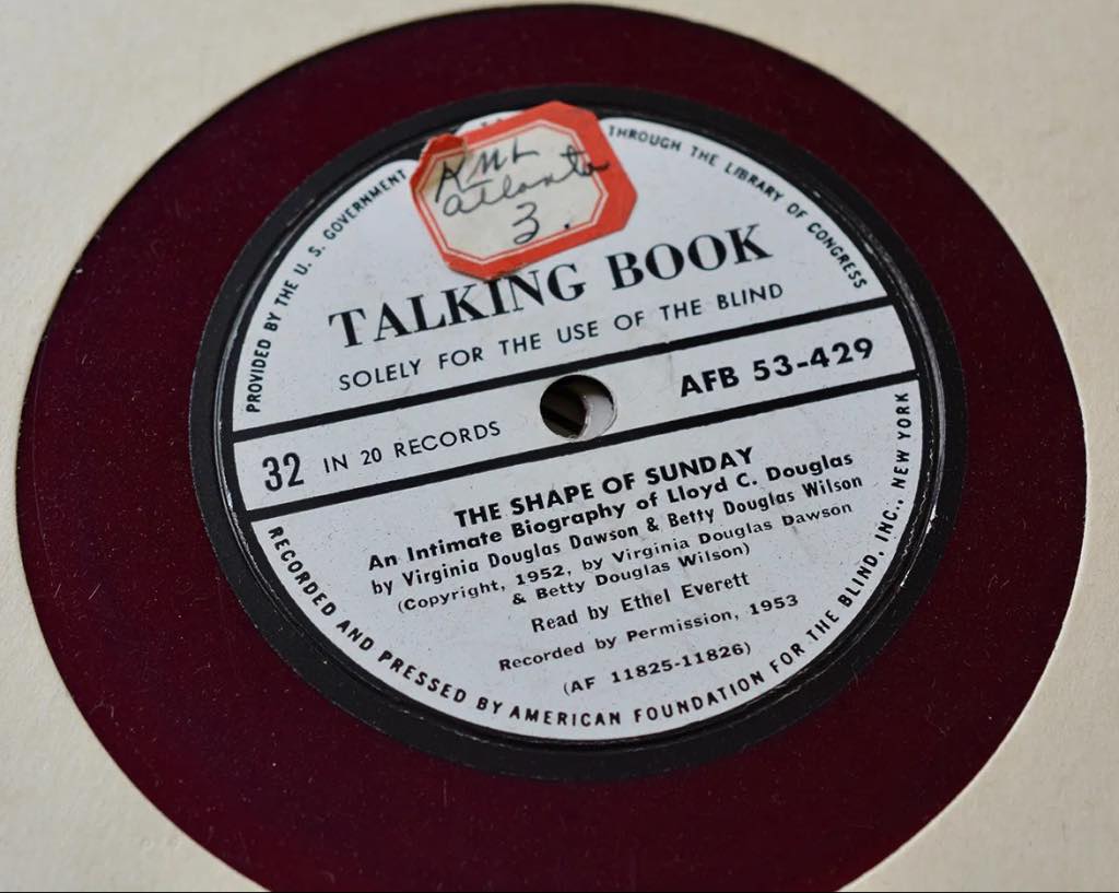 'Talking books' - record from 1950s - http://www.asideofbooks.com/